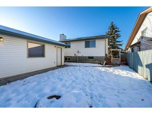 16 Cedardale Rise Sw, Calgary, AB - Outdoor With Exterior