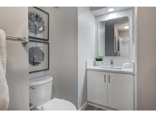 80 Chaparral Ridge Circle Se, Calgary, AB - Indoor Photo Showing Bathroom