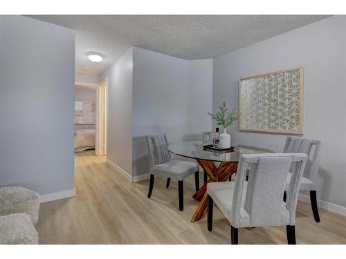 80 Chaparral Ridge Circle Se, Calgary, AB - Indoor Photo Showing Dining Room