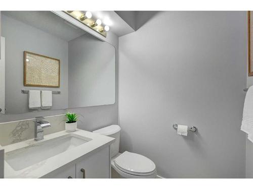 80 Chaparral Ridge Circle Se, Calgary, AB - Indoor Photo Showing Bathroom