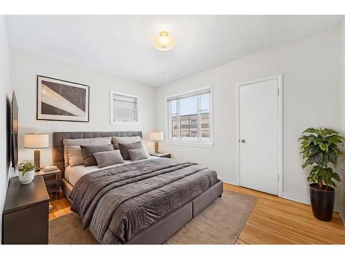 2232 1 Avenue Nw, Calgary, AB - Indoor Photo Showing Bedroom