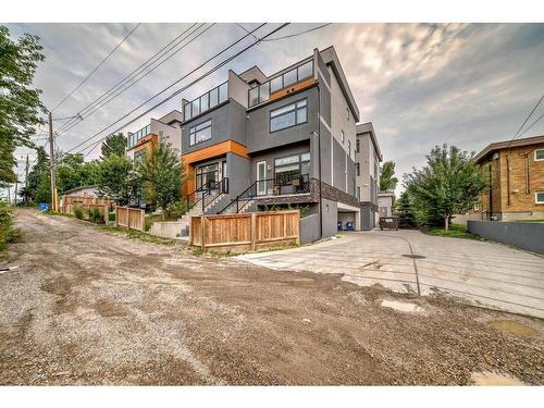 103-1632 20 Avenue Nw, Calgary, AB - Outdoor