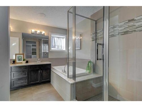 178 Chaparral Valley Way Se, Calgary, AB - Indoor Photo Showing Bathroom