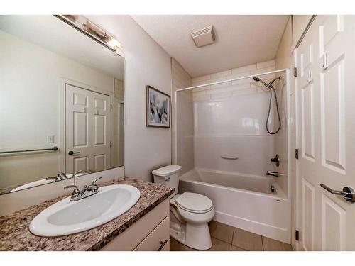 1408-755 Copperpond Boulevard Se, Calgary, AB - Indoor Photo Showing Bathroom