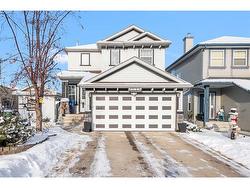 94 Everridge Court SW Calgary, AB T2Y 4T1