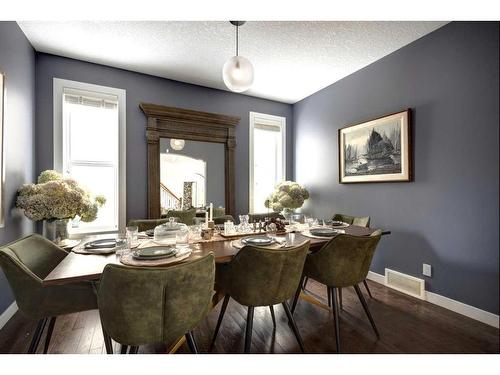 26 Elgin Park Road Se, Calgary, AB - Indoor Photo Showing Dining Room