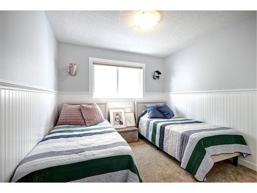 26 Elgin Park Road Se, Calgary, AB - Indoor With Storage