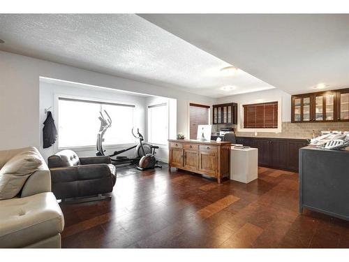 26 Elgin Park Road Se, Calgary, AB - Indoor Photo Showing Bedroom