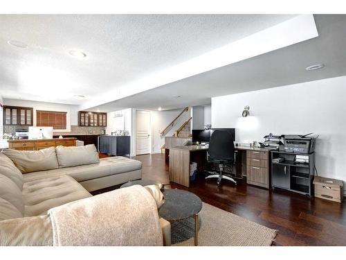 26 Elgin Park Road Se, Calgary, AB - Indoor Photo Showing Bedroom