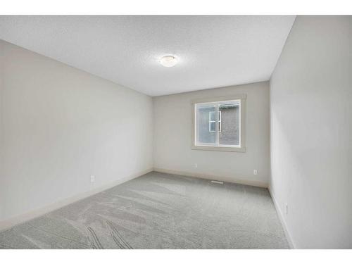 72 Sherwood Way Nw, Calgary, AB - Indoor Photo Showing Bedroom