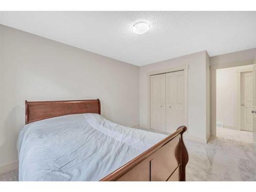 72 Sherwood Way Nw, Calgary, AB - Indoor Photo Showing Bedroom