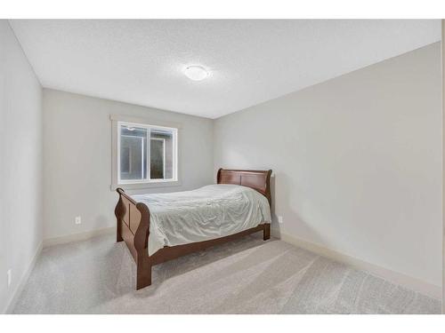 72 Sherwood Way Nw, Calgary, AB - Indoor Photo Showing Bedroom