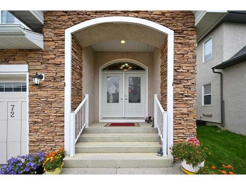 72 Sherwood Way Nw, Calgary, AB - Outdoor