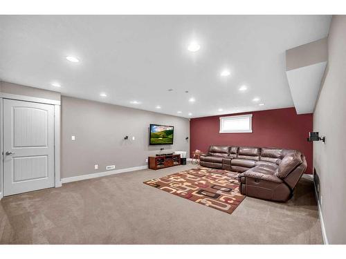 72 Sherwood Way Nw, Calgary, AB - Indoor Photo Showing Other Room