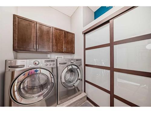 60 Brightondale Close Se, Calgary, AB - Indoor Photo Showing Laundry Room