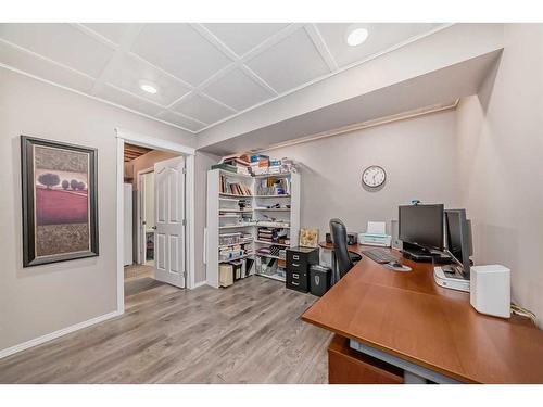 60 Brightondale Close Se, Calgary, AB - Indoor Photo Showing Office