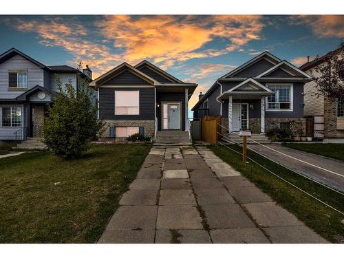 14 Saddlemont Manor Ne, Calgary, AB - Outdoor With Facade