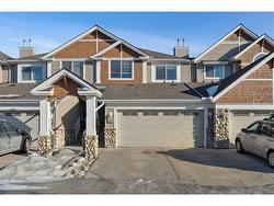 74 Discovery Heights SW Calgary, AB T3H 4Y6