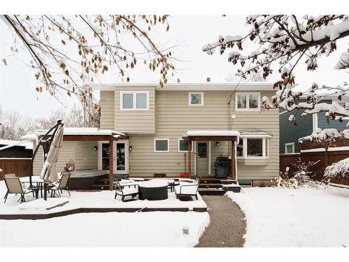 919 Kerfoot Crescent Sw, Calgary, AB - Outdoor