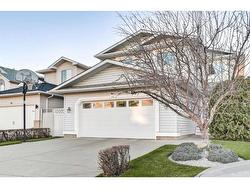 152 Del Ray Close NE Calgary, AB T1Y 6Y8