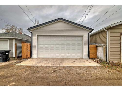 2210 15A Street Se, Calgary, AB - Outdoor With Exterior