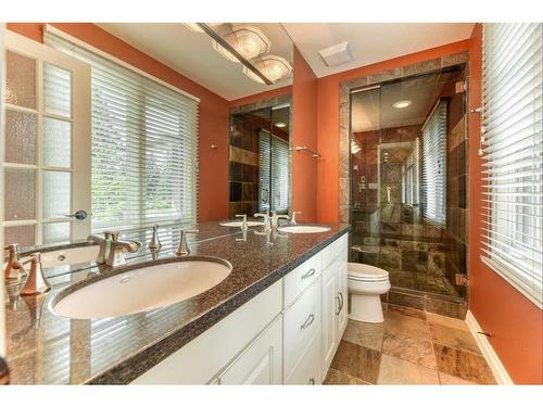 6948 Livingstone Drive Sw, Calgary, AB - Indoor Photo Showing Bathroom