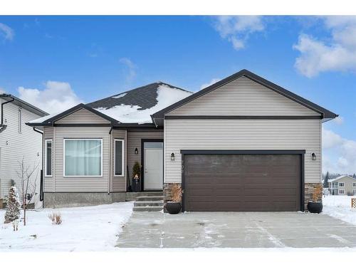 702 Fairways Drive, Vulcan, AB - Outdoor With Facade