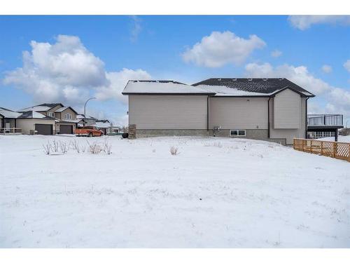 702 Fairways Drive, Vulcan, AB - Outdoor