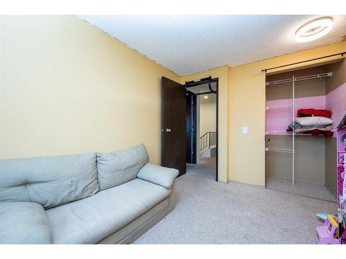 456 Cannington Close Sw, Calgary, AB - Indoor