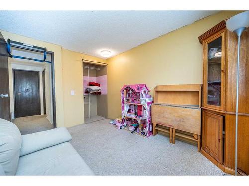 456 Cannington Close Sw, Calgary, AB - Indoor