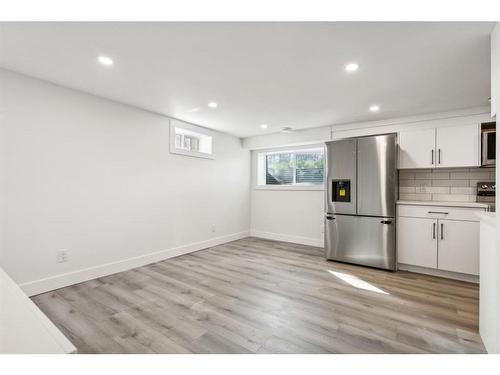 3008 15 Avenue Sw, Calgary, AB - Indoor Photo Showing Kitchen