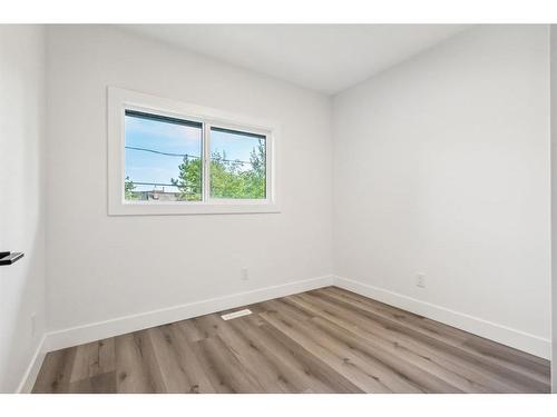 3006 15 Avenue Sw, Calgary, AB - Indoor Photo Showing Other Room