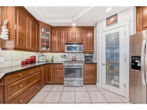 12 Majestic Gate, Rural Rocky View County, AB - Indoor Photo Showing Kitchen