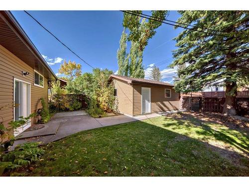 3420 Button Road Nw, Calgary, AB - Outdoor With Exterior