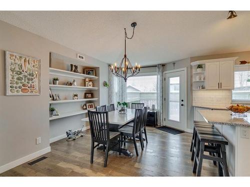 940 Woodside Lane Nw, Airdrie, AB - Indoor Photo Showing Dining Room