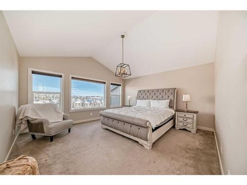 50 Aspen Hills Way Sw, Calgary, AB - Indoor Photo Showing Bedroom