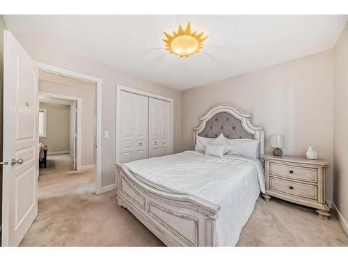 50 Aspen Hills Way Sw, Calgary, AB - Indoor Photo Showing Bedroom