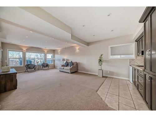 50 Aspen Hills Way Sw, Calgary, AB - Indoor