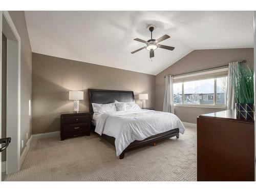 138 Aspen Stone Grove Sw, Calgary, AB - Indoor Photo Showing Bedroom