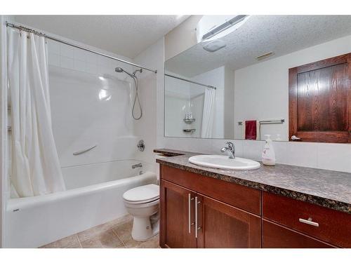 7 Aspen Stone Way Sw, Calgary, AB - Indoor Photo Showing Bathroom