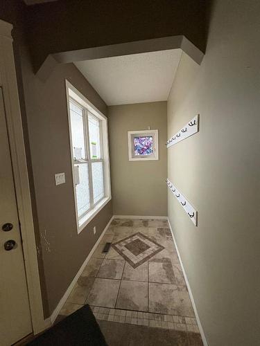 96 Drake Landing Crescent, Okotoks, AB - Indoor Photo Showing Other Room