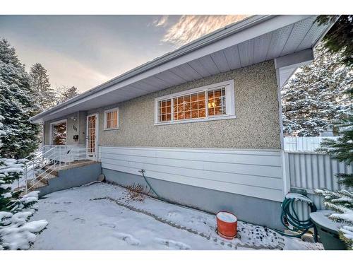 5215 19 Street Sw, Calgary, AB - Outdoor With Exterior