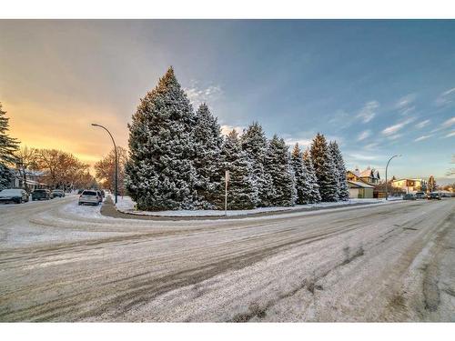 5215 19 Street Sw, Calgary, AB - Outdoor With View