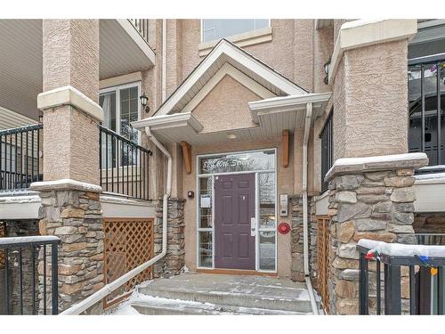 201-824 10 Street Nw, Calgary, AB - Outdoor