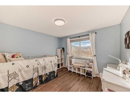 39 Wentworth Close Sw, Calgary, AB - Indoor Photo Showing Bedroom