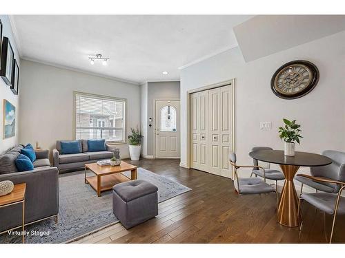 #-1521 11 Street Sw, Calgary, AB - Indoor Photo Showing Living Room