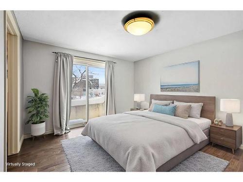 #-1521 11 Street Sw, Calgary, AB - Indoor Photo Showing Bedroom