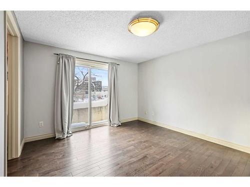 #-1521 11 Street Sw, Calgary, AB - Indoor Photo Showing Other Room