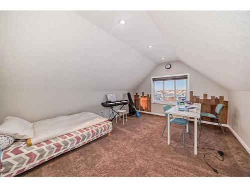 21 Panora Street Nw, Calgary, AB - Indoor Photo Showing Bedroom