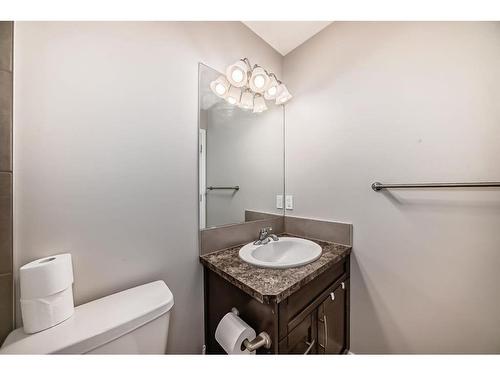 21 Panora Street Nw, Calgary, AB - Indoor Photo Showing Bathroom